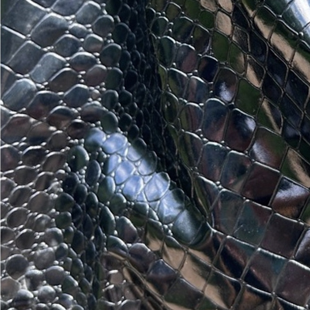 Twisted Straps Shoulder Bag. Shinny and Soft - Picture 7 of 7